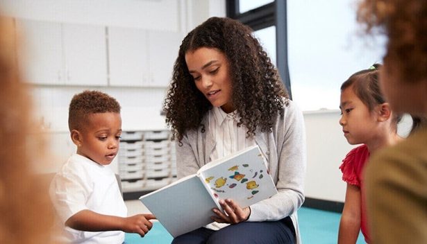 Project-Centred Education: The Effectiveness of Student-Based Versus Teacher-Based Learning 